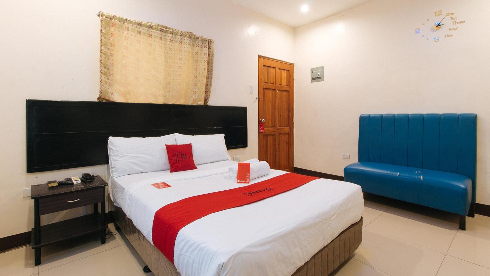 Reddoorz At V-Cat Apartelle Sampaloc Manila Exterior photo