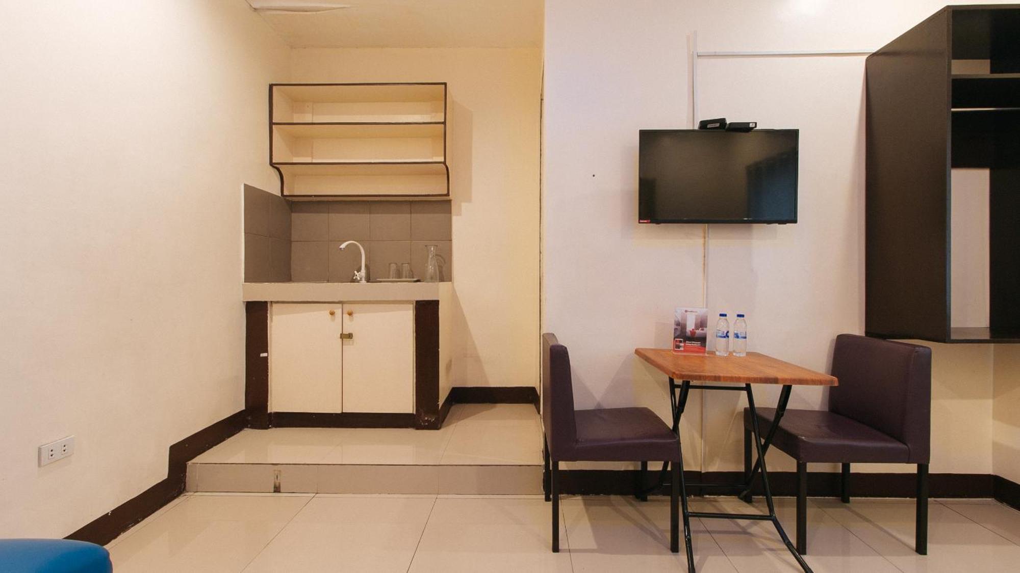 Reddoorz At V-Cat Apartelle Sampaloc Manila Exterior photo