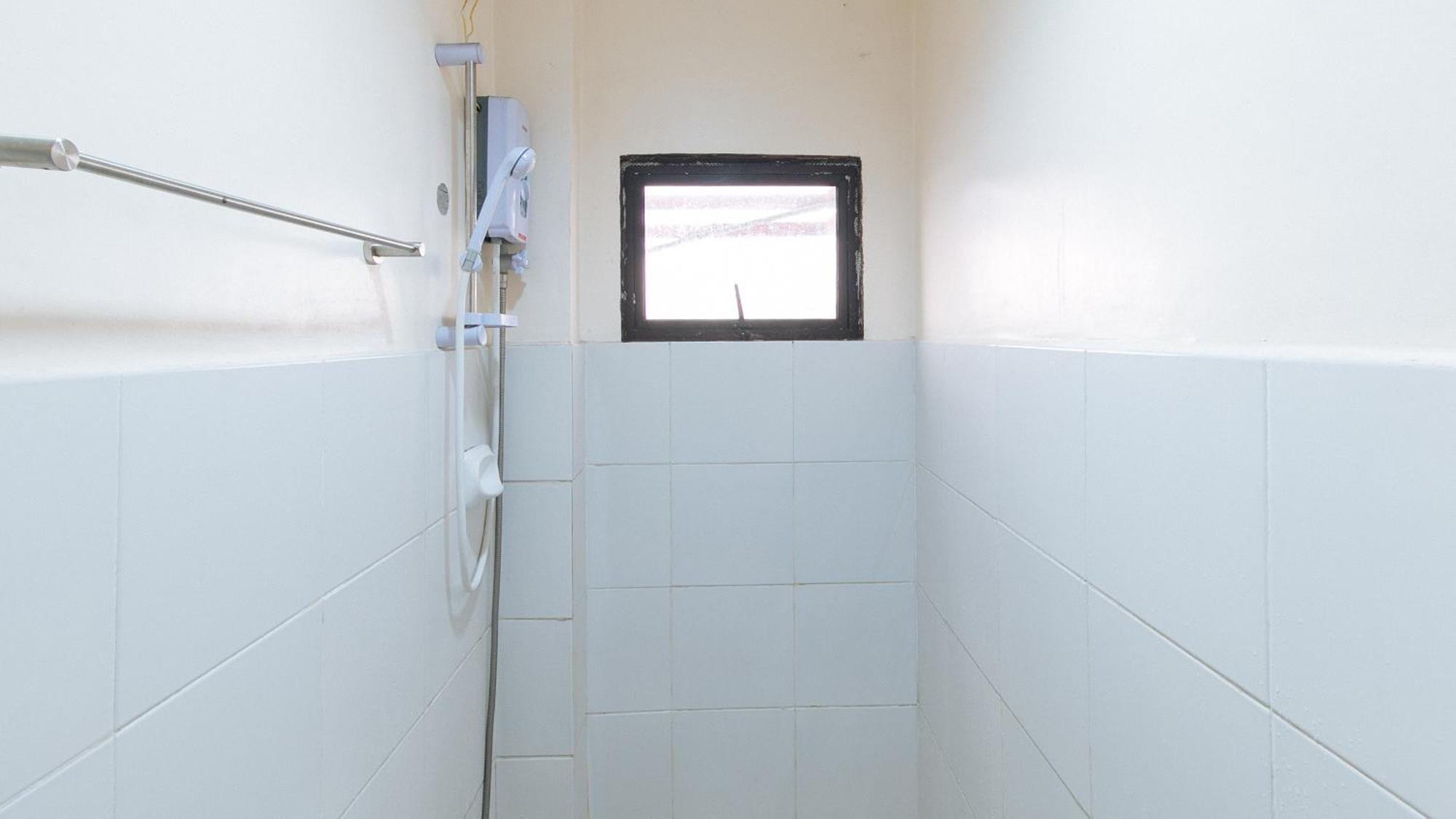 Reddoorz At V-Cat Apartelle Sampaloc Manila Exterior photo