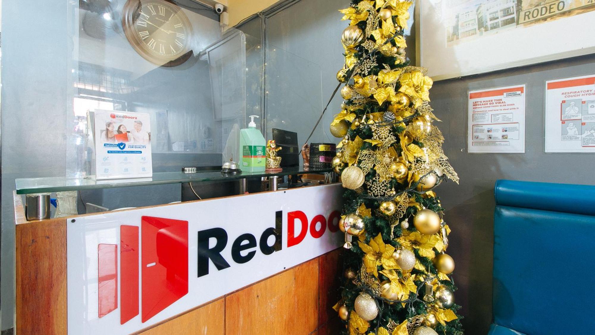 Reddoorz At V-Cat Apartelle Sampaloc Manila Exterior photo
