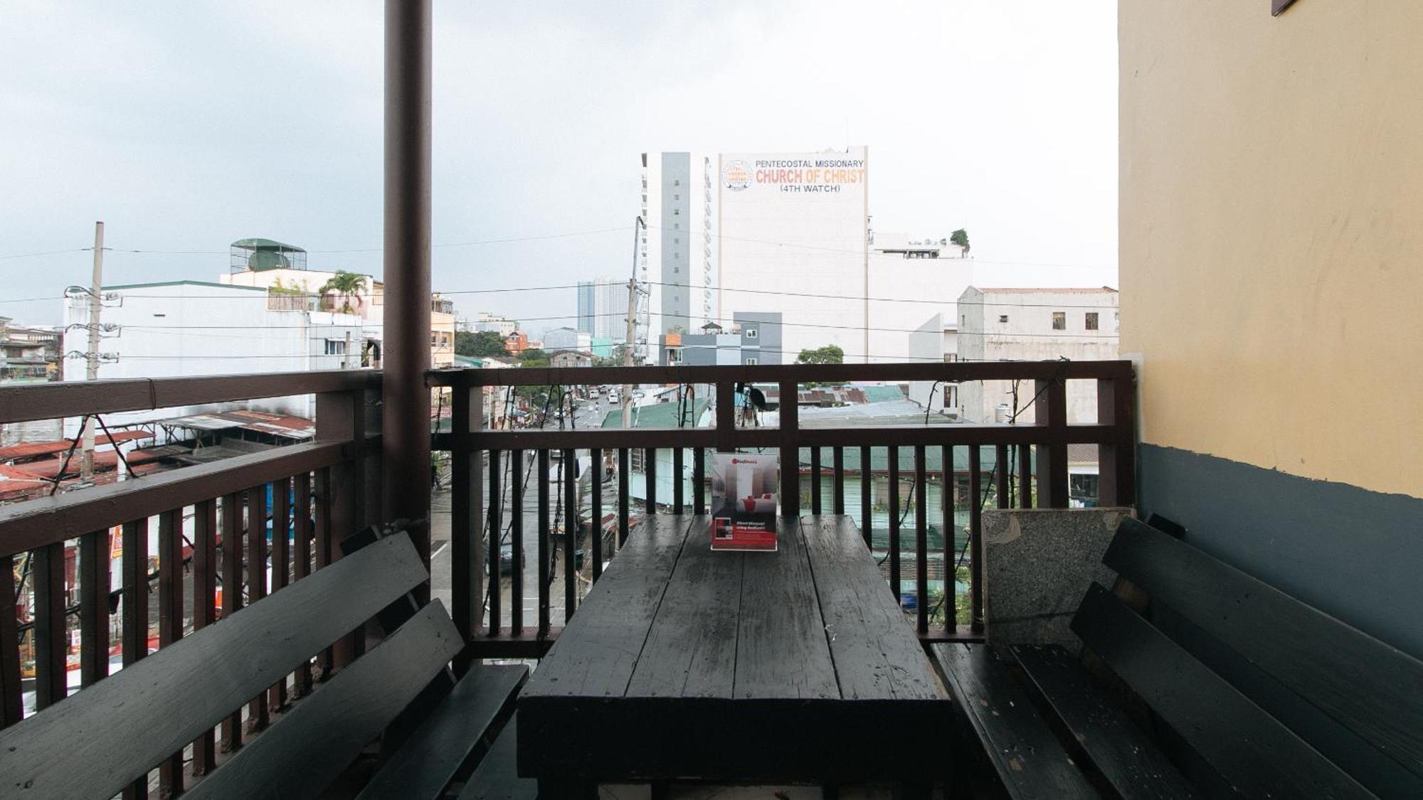 Reddoorz At V-Cat Apartelle Sampaloc Manila Exterior photo